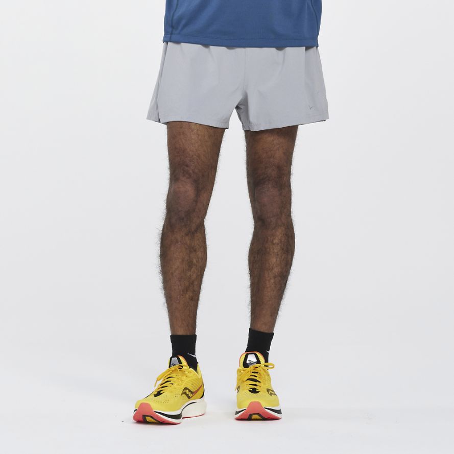 Saucony Outpace 3" Løpeshorts Herre Grå | Norge-847563