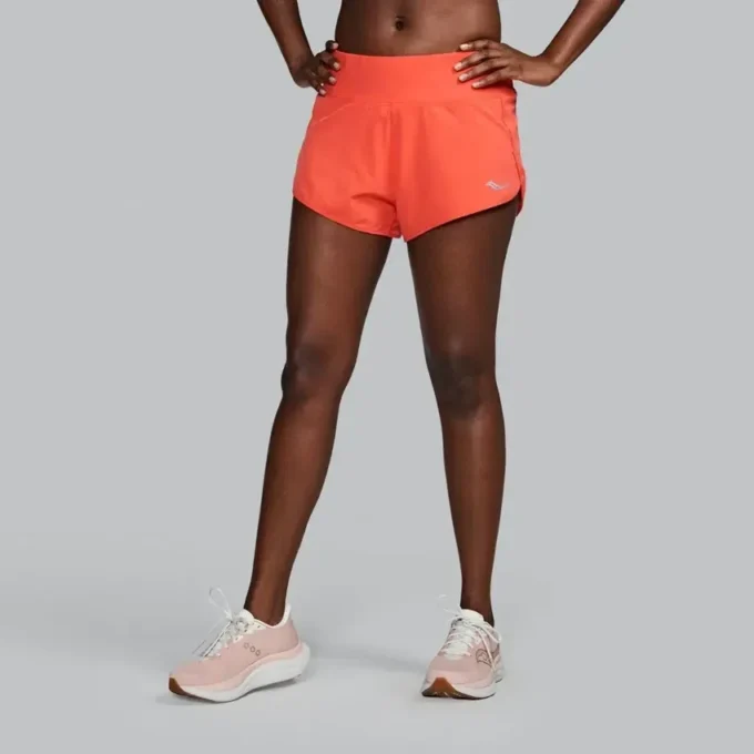 Outpace 2.5″ Split Shorts for kvinner Outpace 2.5″ Split Shorts for kvinner