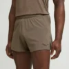 Outpace 2,5″ split shorts for menn Outpace 2,5″ split shorts for menn