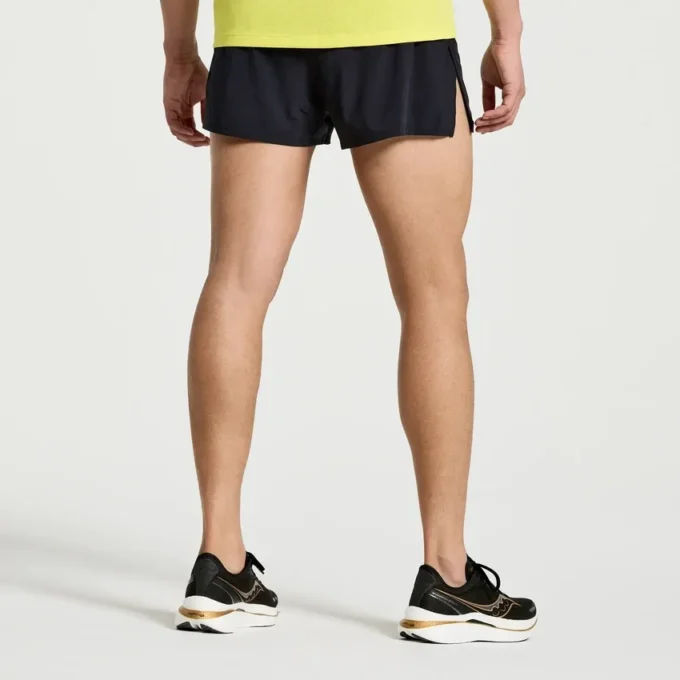 Outpace 2,5″ split shorts for menn Outpace 2,5″ split shorts for menn