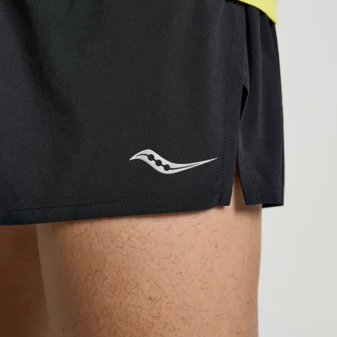 Outpace 2,5″ split shorts for menn Outpace 2,5″ split shorts for menn